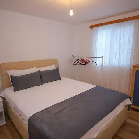 Uslu Two Bedrooms For Weekly וילה